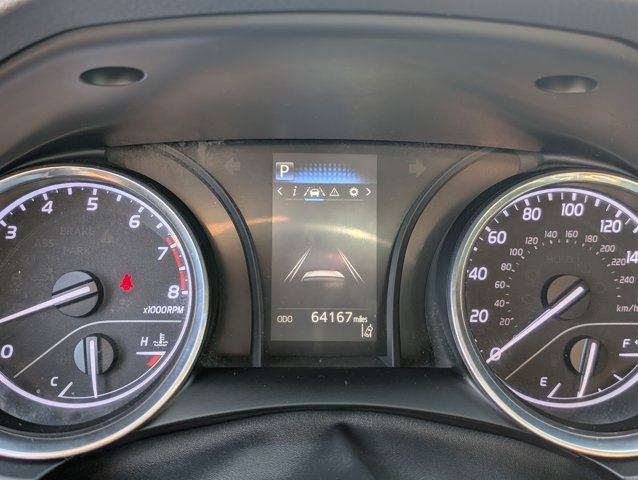 Vehicle image 17 of 26