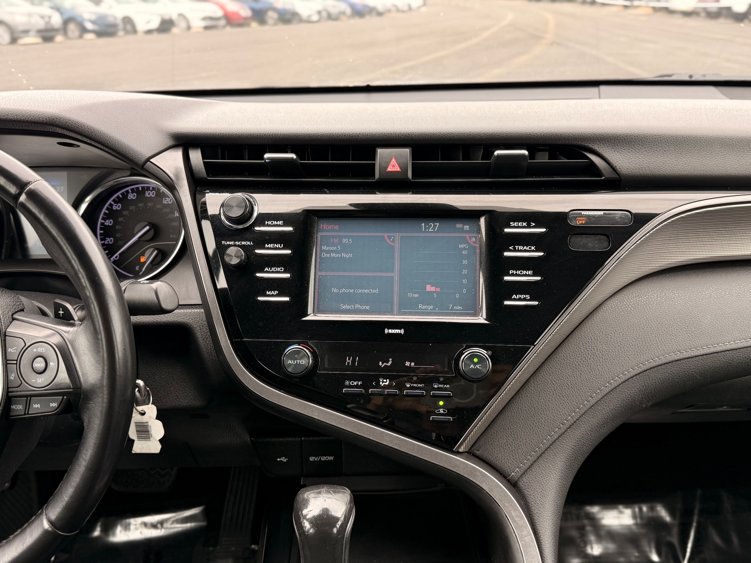 Vehicle image 24 of 30