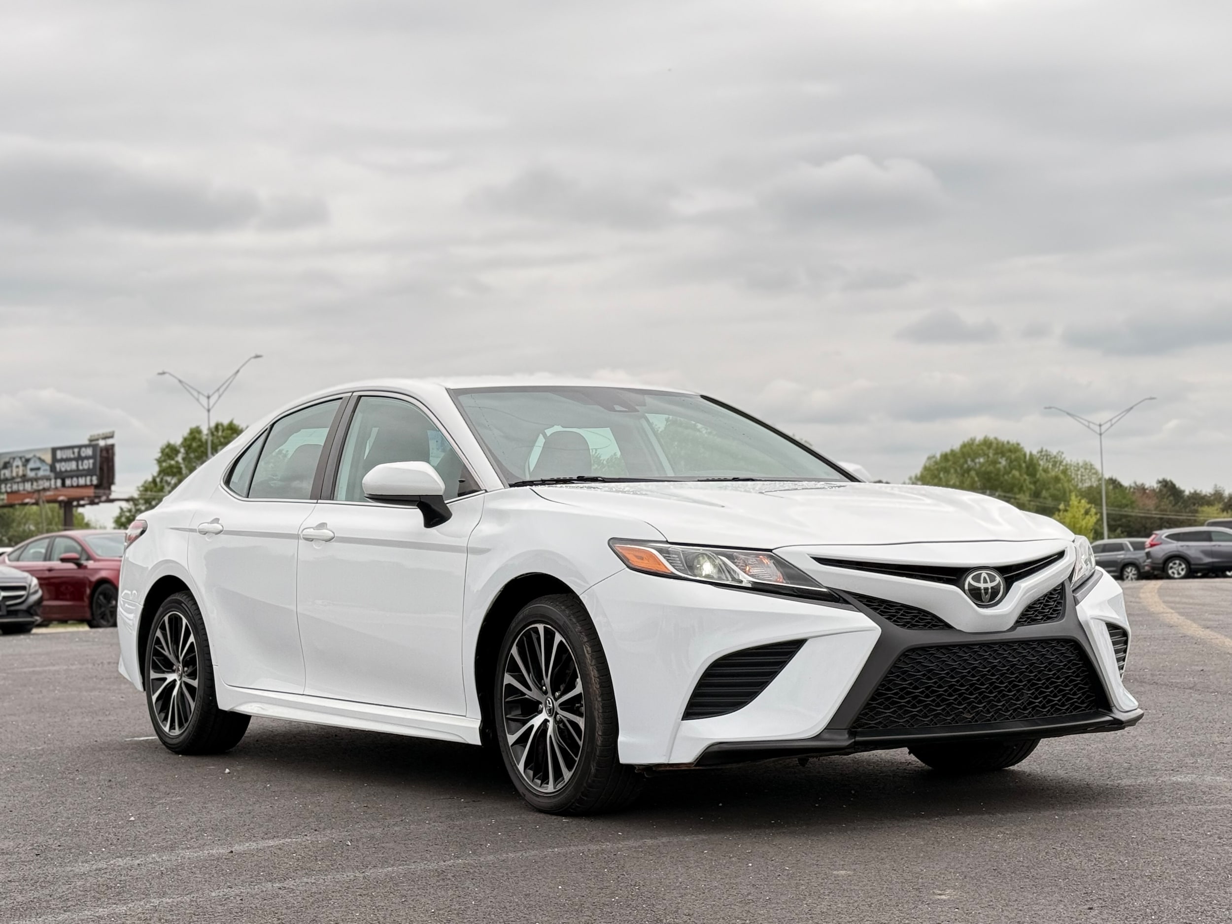 Vehicle image 4 of 30