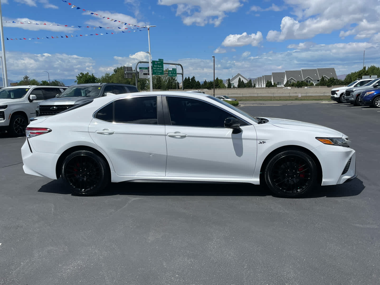 Vehicle image 7 of 40