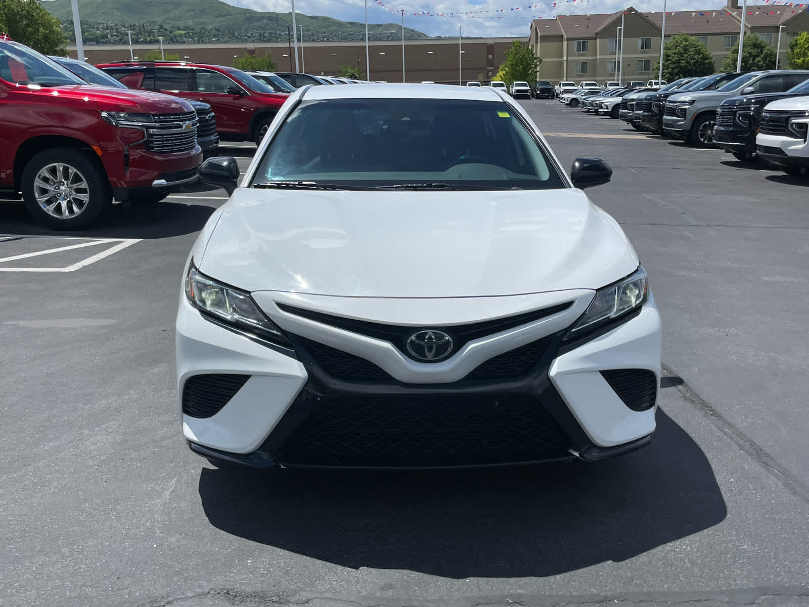 Vehicle image 4 of 40
