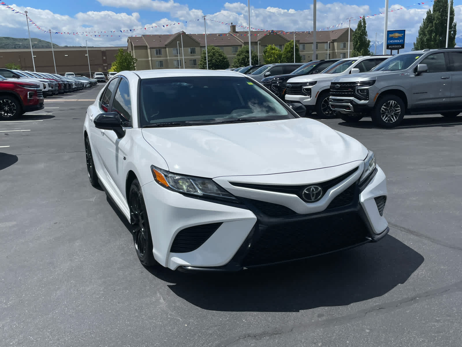 Vehicle image 6 of 40