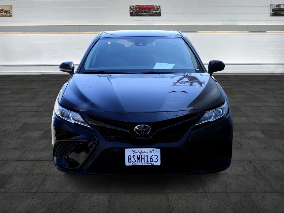 Vehicle image 4 of 15