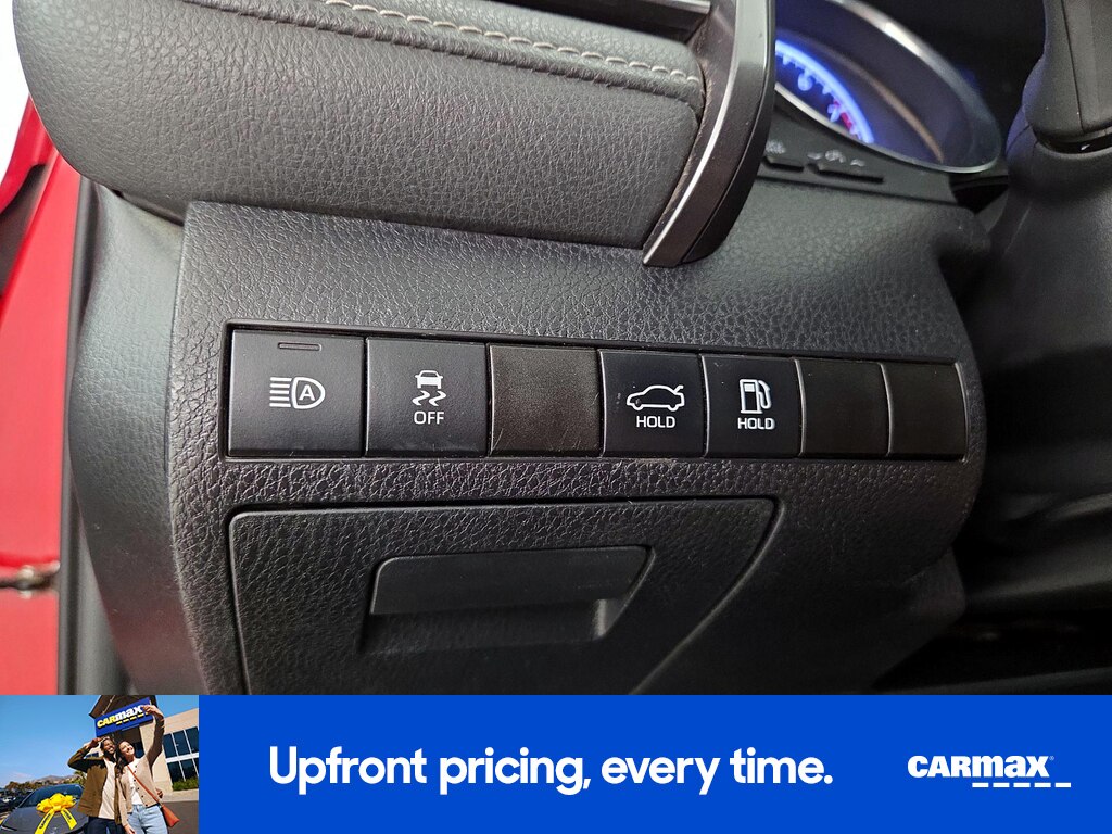 2020 Toyota Camry SE Image 22 of 23