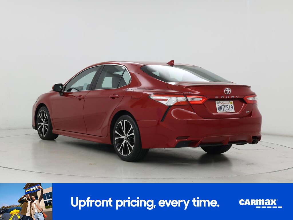 2020 Toyota Camry SE Image 5 of 23