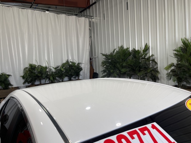 Vehicle image 7 of 37