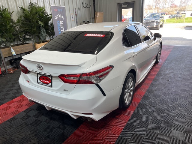 Vehicle image 4 of 37