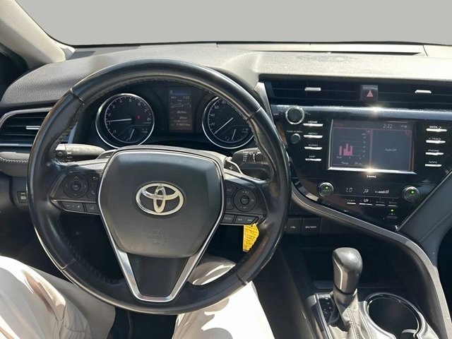 Vehicle image 11 of 15