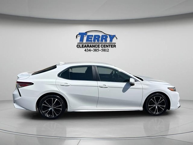 Vehicle image 3 of 15