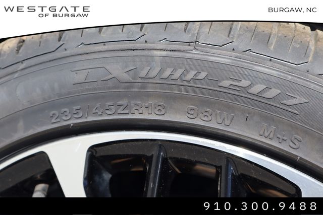 Vehicle image 38 of 41