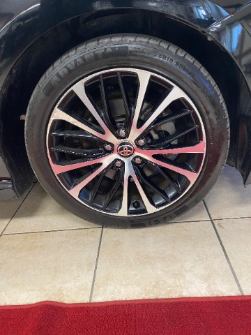 2020 Toyota Camry SE Image 10 of 29