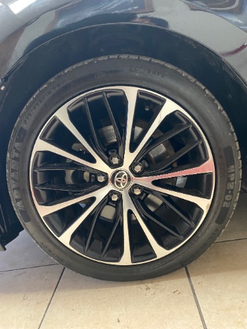 2020 Toyota Camry SE Image 8 of 29