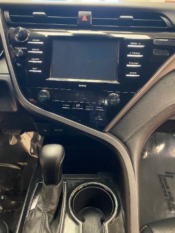 2020 Toyota Camry SE Image 28 of 29