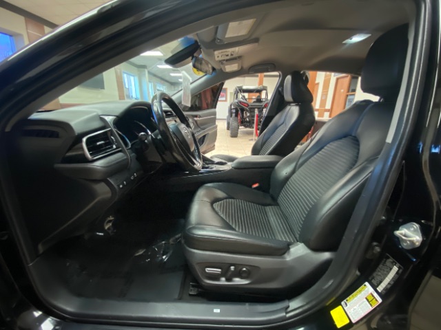 2020 Toyota Camry SE Image 26 of 29