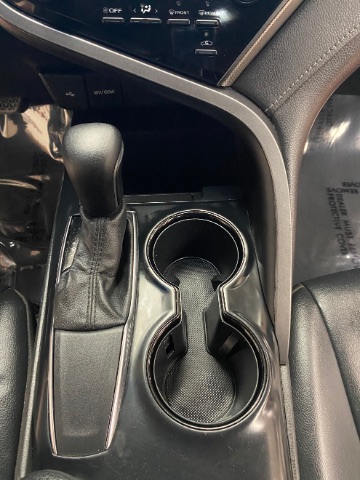 2020 Toyota Camry SE Image 24 of 29