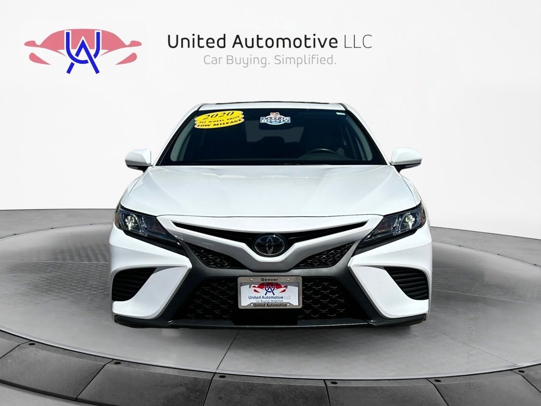 Vehicle image 2 of 34