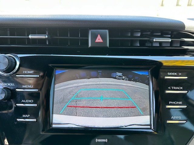 Vehicle image 19 of 34