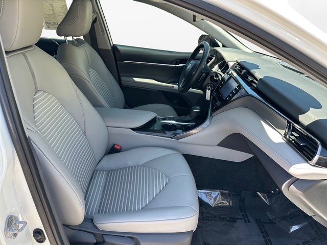 Vehicle image 12 of 34