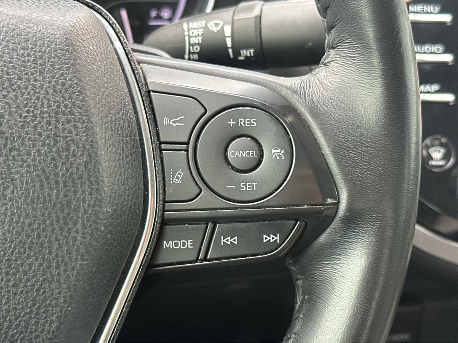 Vehicle image 30 of 47