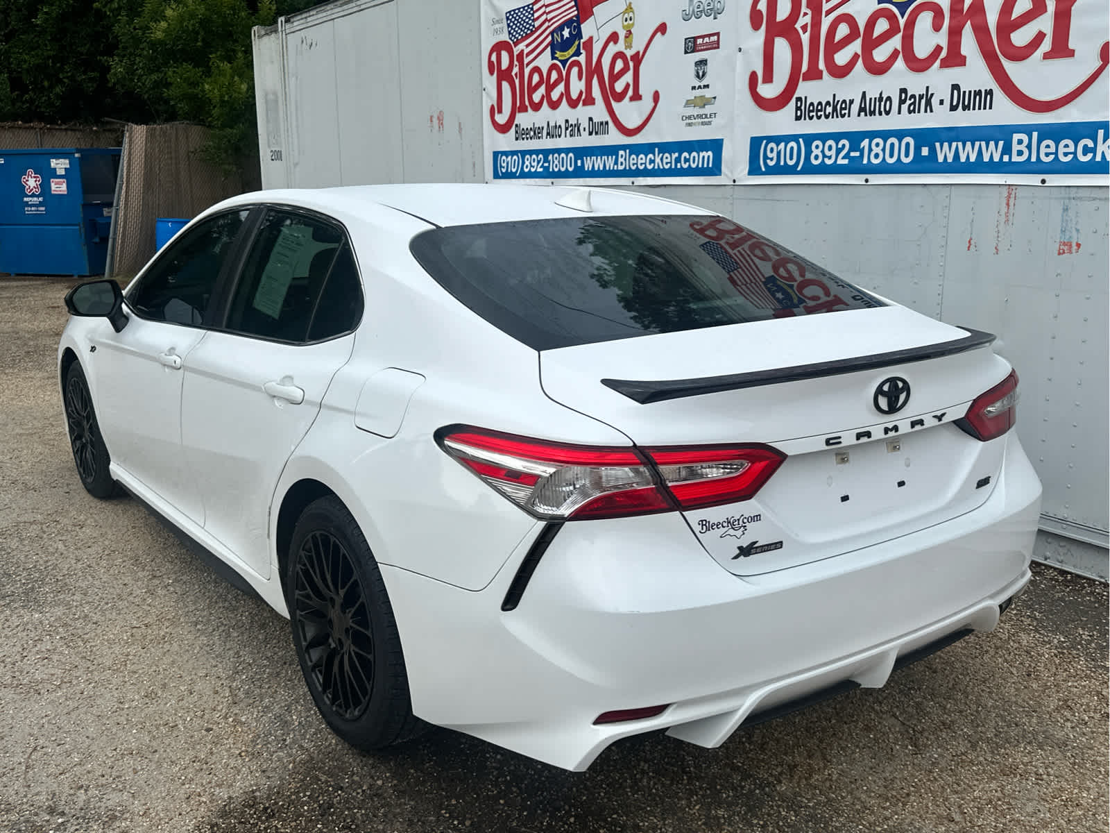 Vehicle image 7 of 47