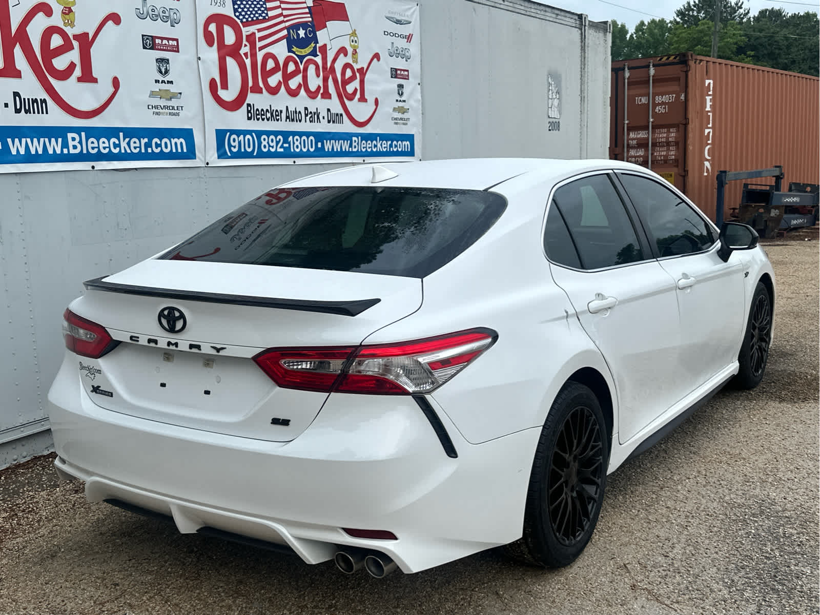 Vehicle image 5 of 47