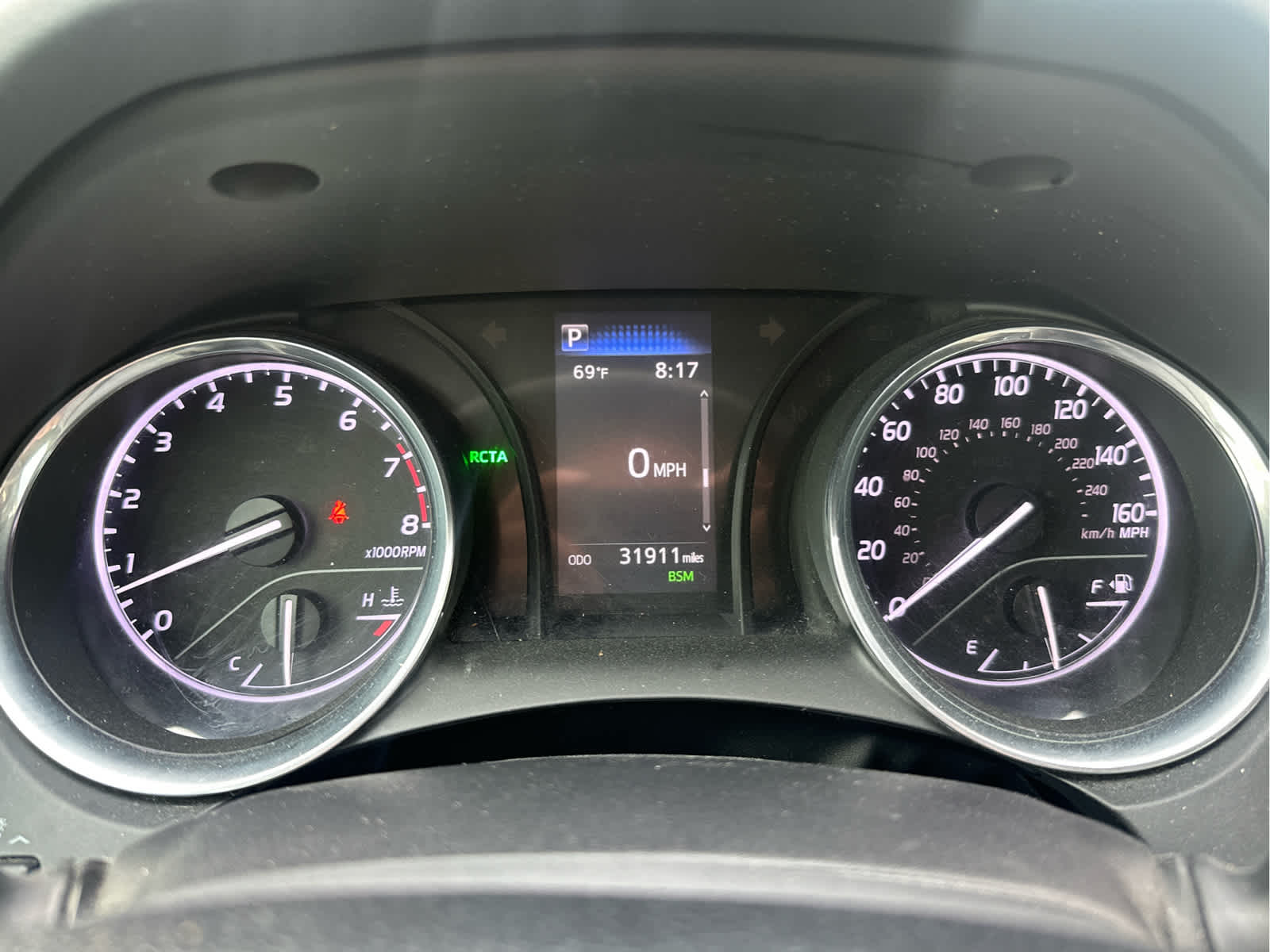 Vehicle image 33 of 47