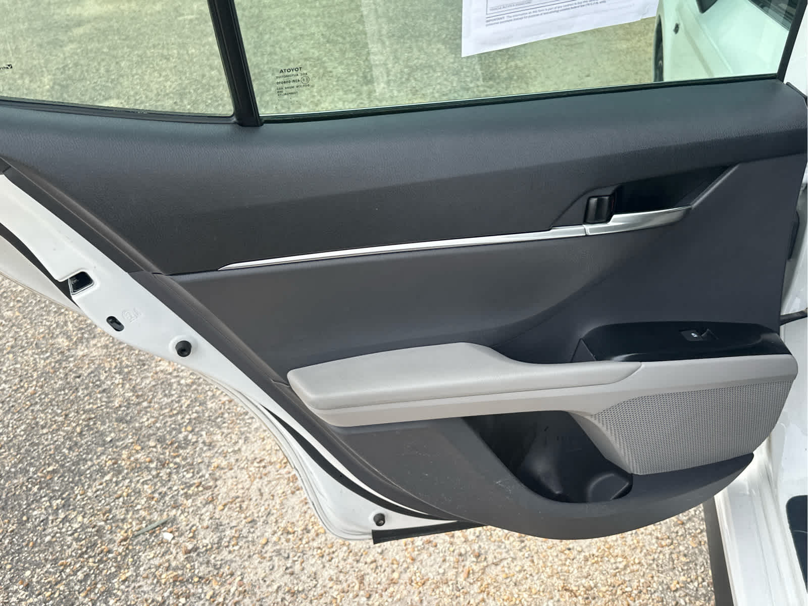 Vehicle image 43 of 47