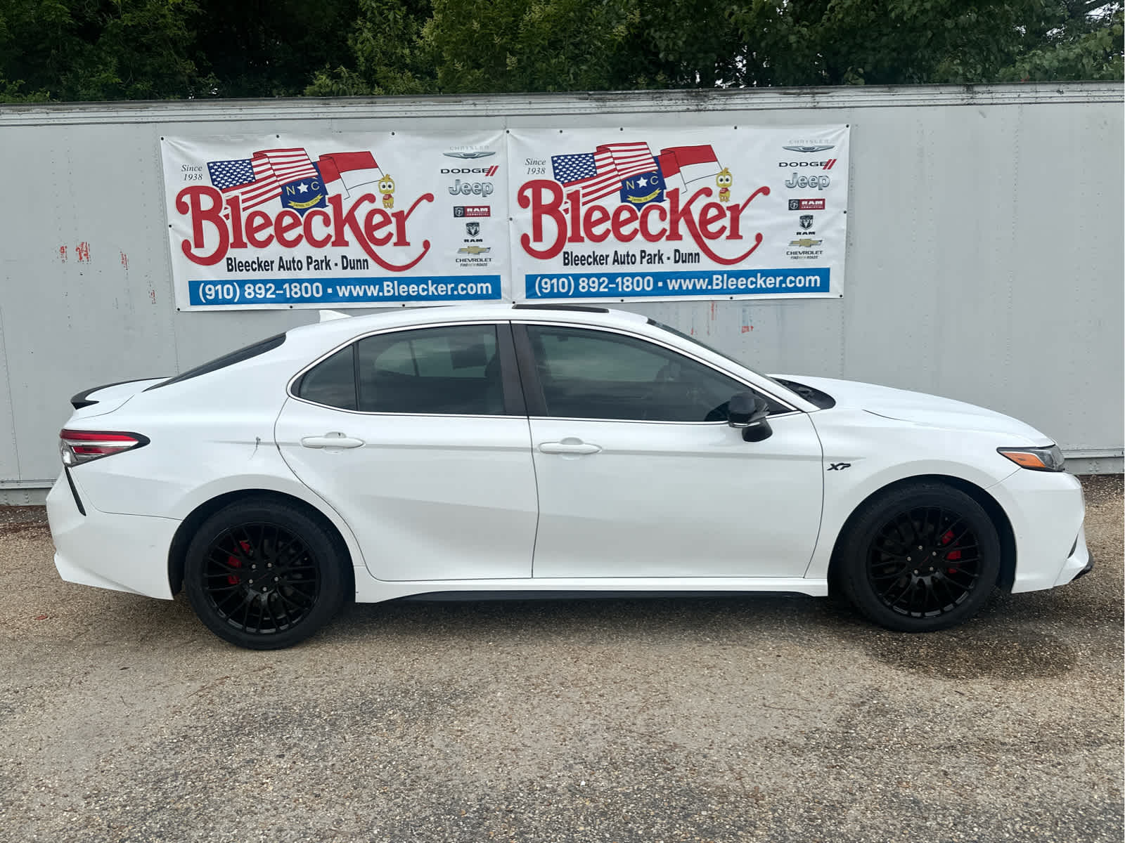 Vehicle image 4 of 47