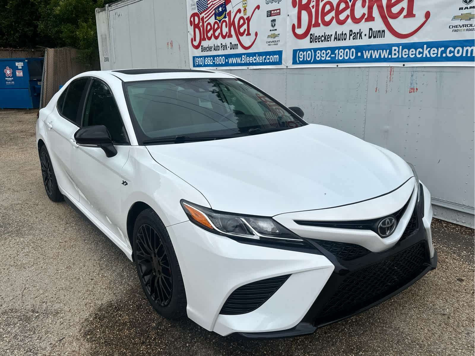 Vehicle image 3 of 47
