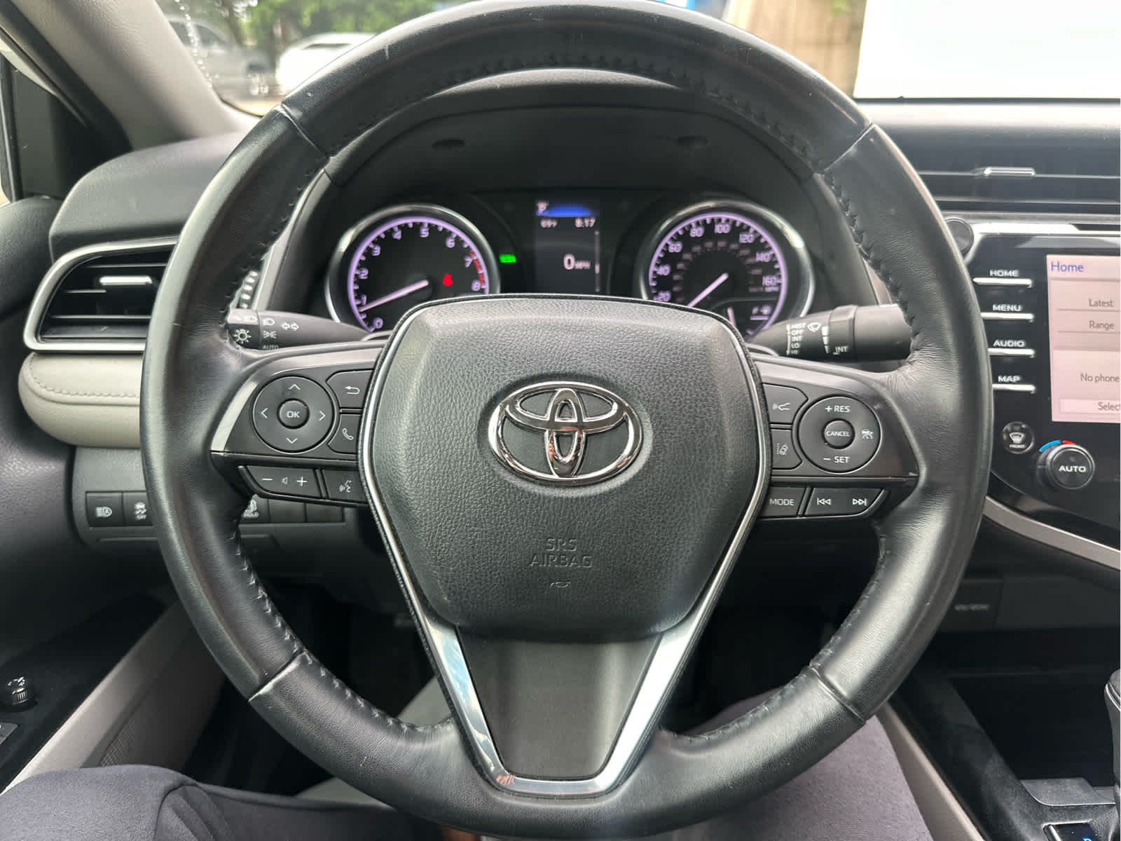 Vehicle image 28 of 47