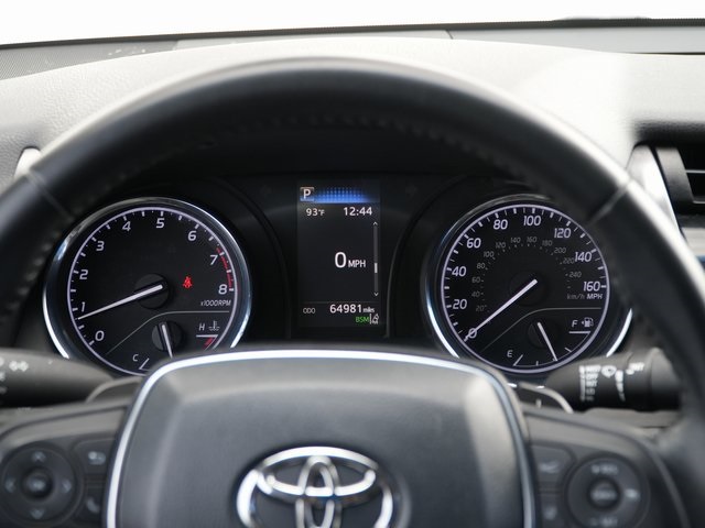 Vehicle image 23 of 27