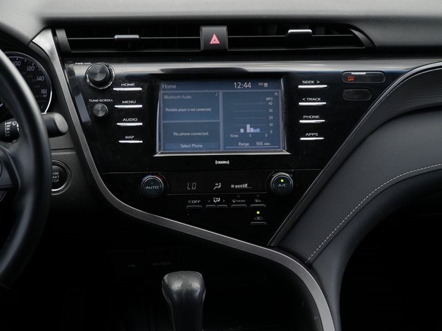 Vehicle image 24 of 27