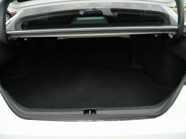 Vehicle image 10 of 27