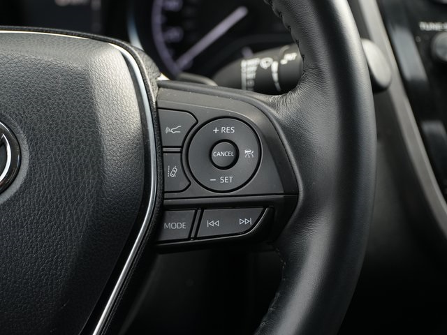 Vehicle image 22 of 27