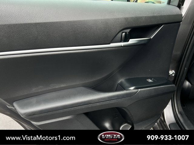 Vehicle image 11 of 29