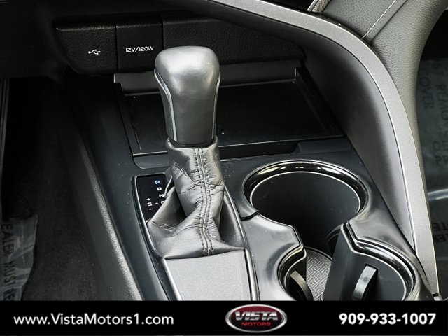 Vehicle image 16 of 29