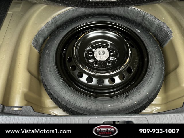 Vehicle image 19 of 29