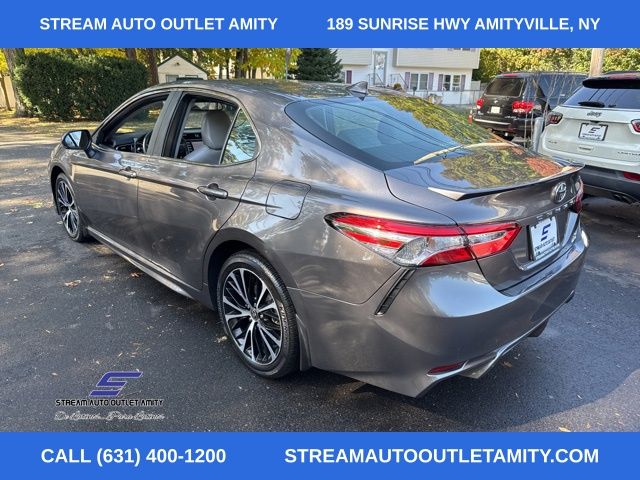 Vehicle image 8 of 41