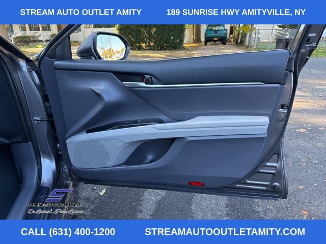 Vehicle image 14 of 41