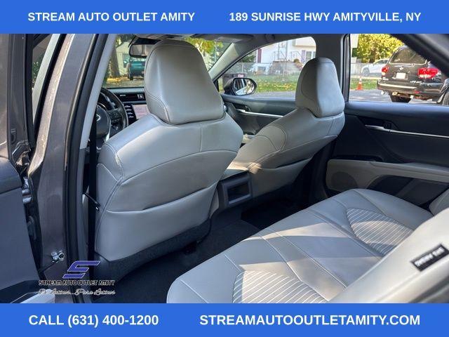 Vehicle image 21 of 41