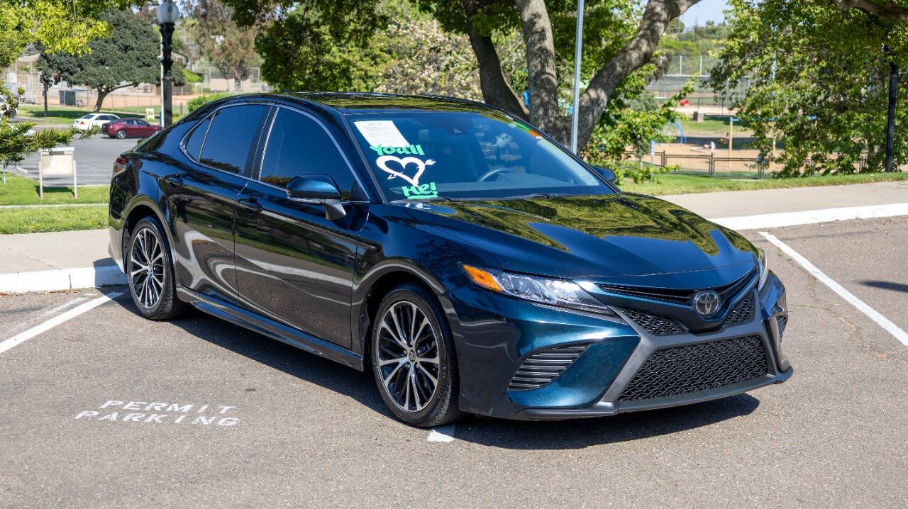 Vehicle image 3 of 28