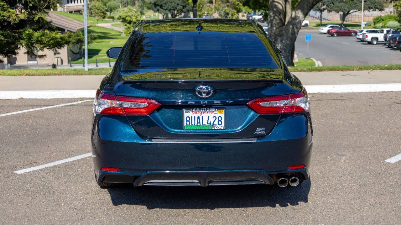 Vehicle image 8 of 28