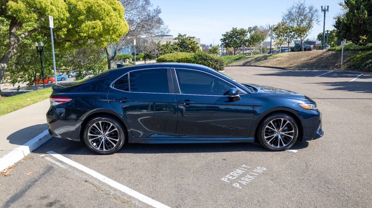 Vehicle image 6 of 28