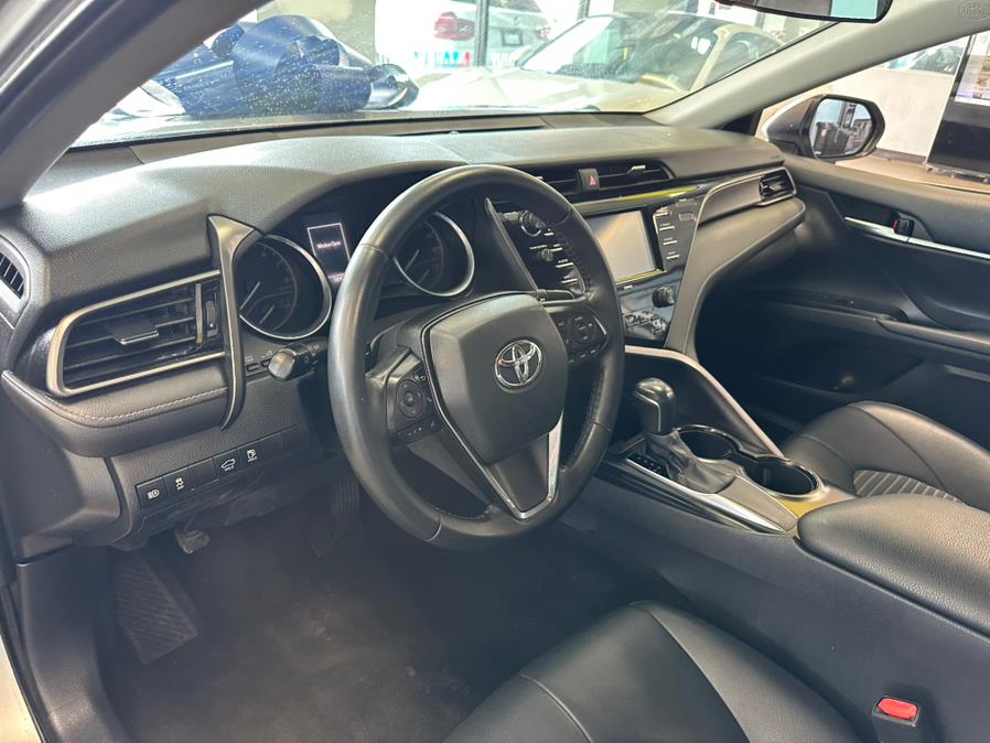 Vehicle image 15 of 40