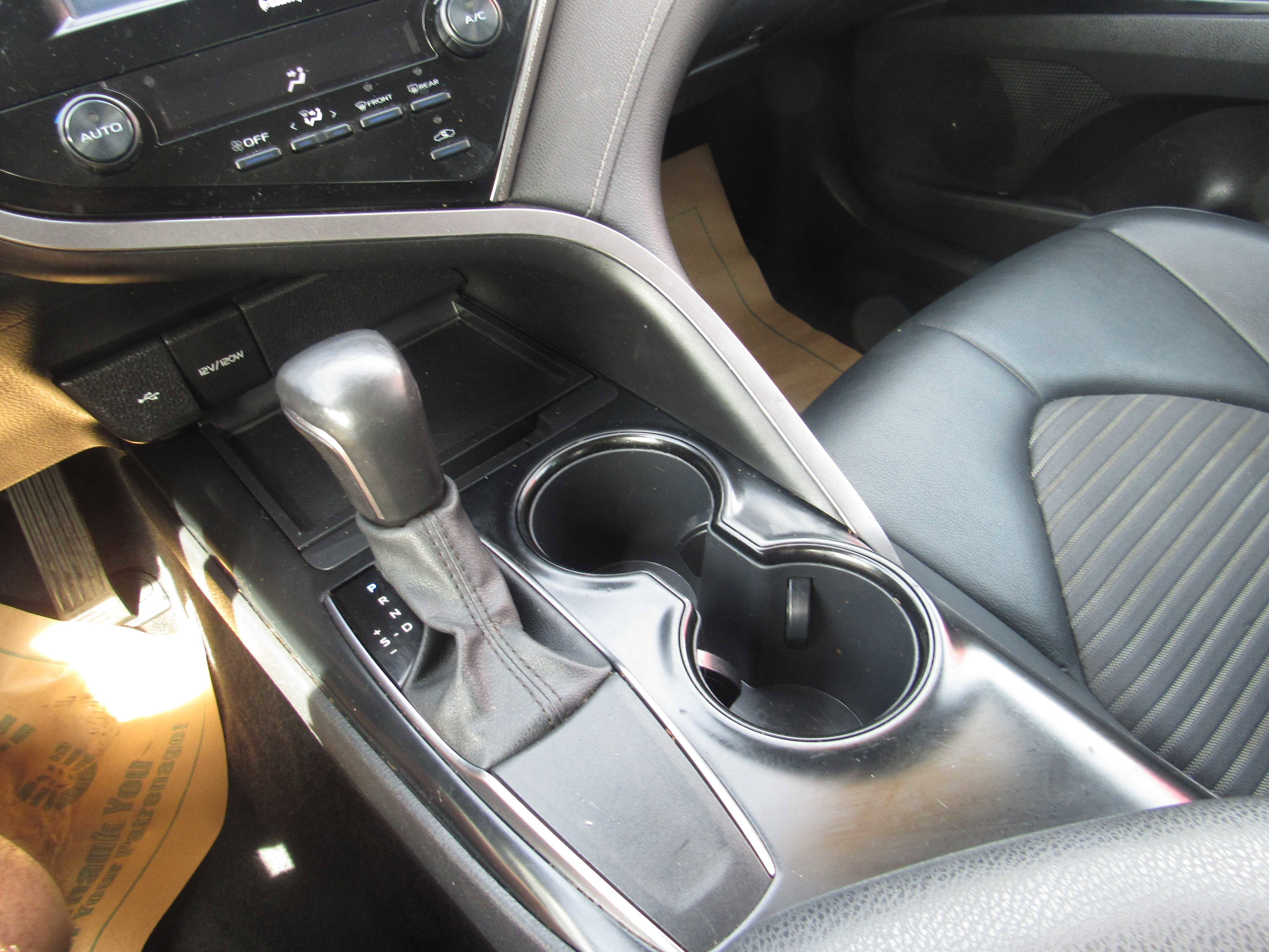 Vehicle image 9 of 13