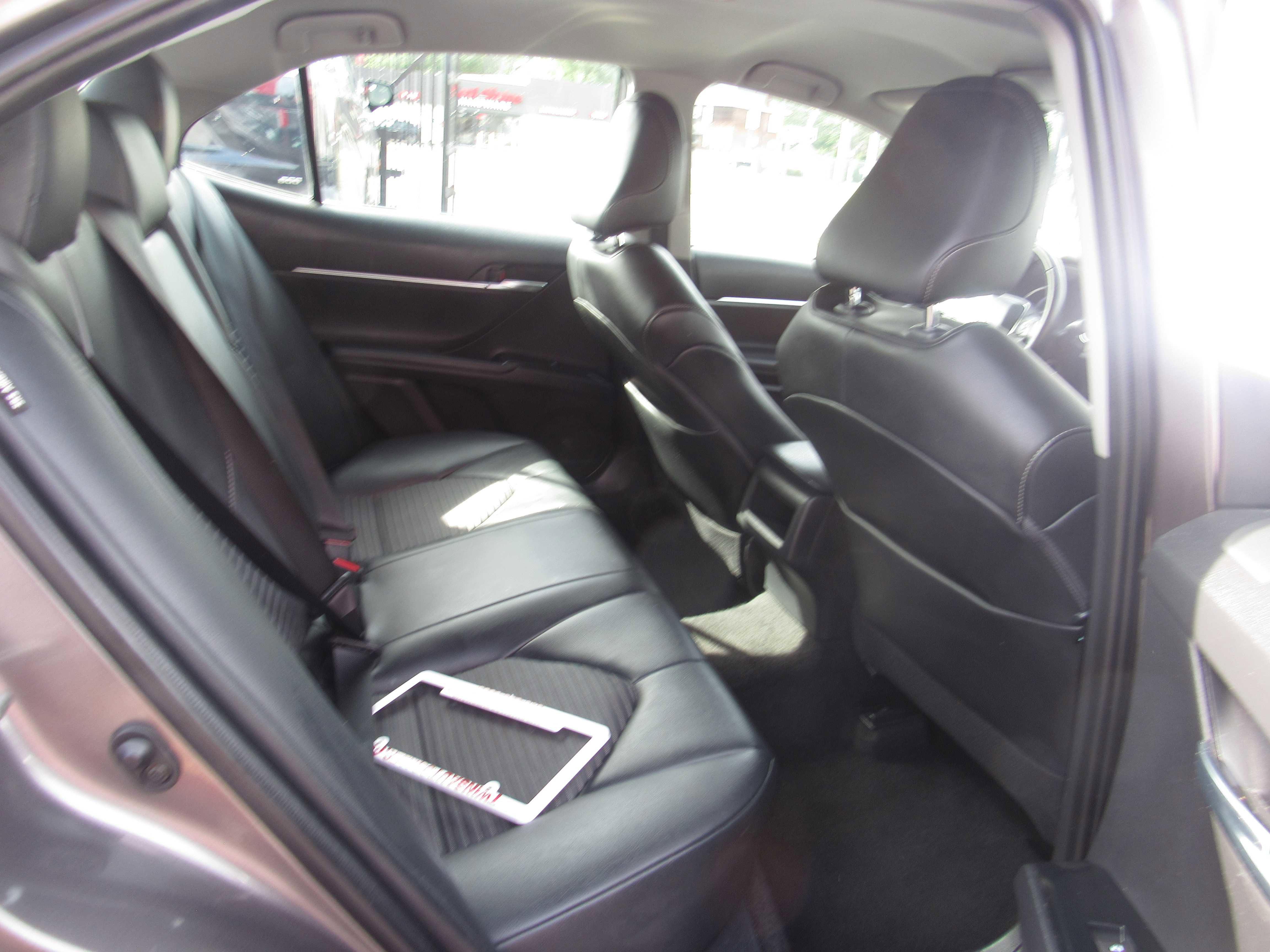 Vehicle image 12 of 13