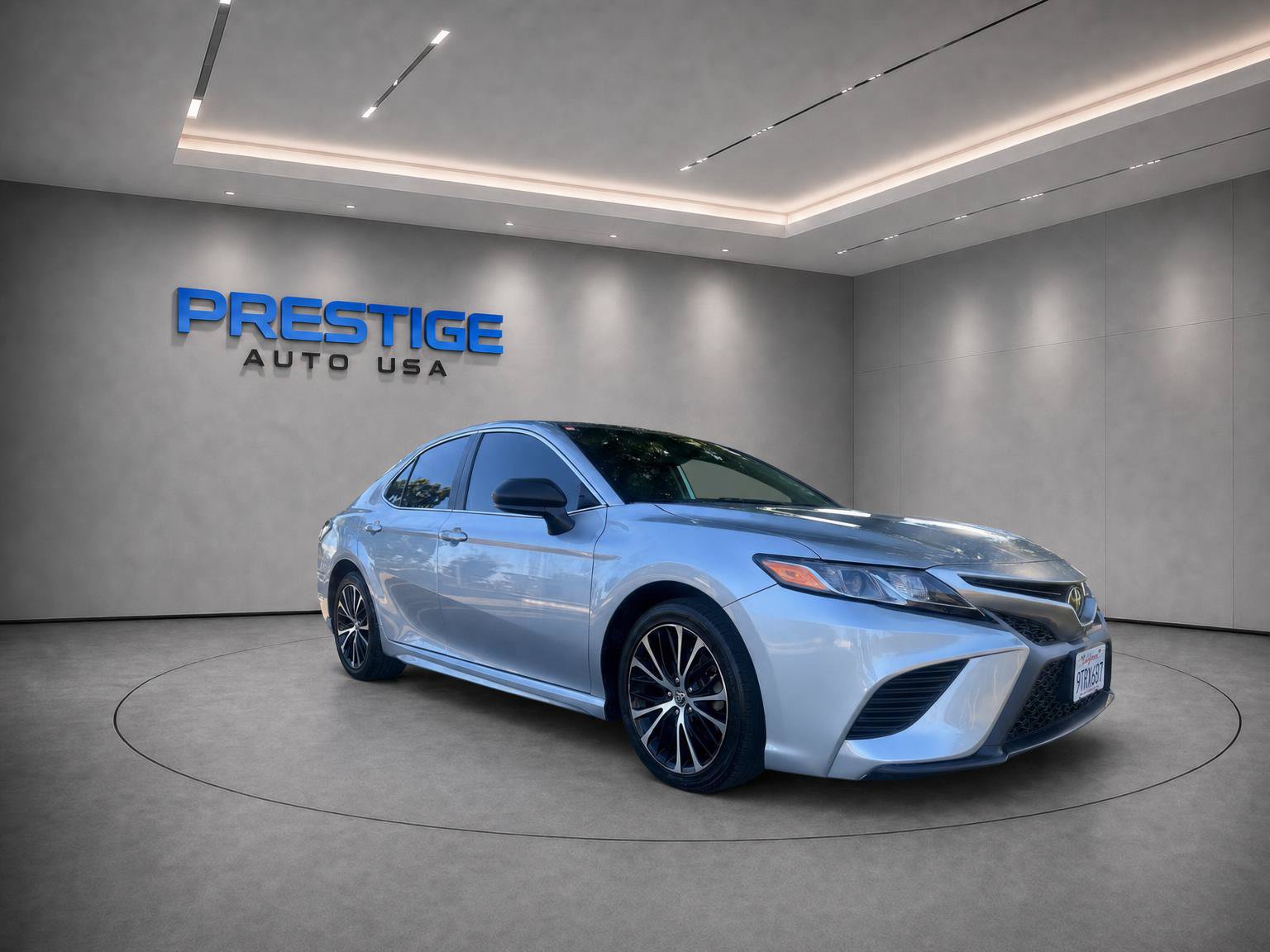 2020 Toyota Camry Image 2 of 60
