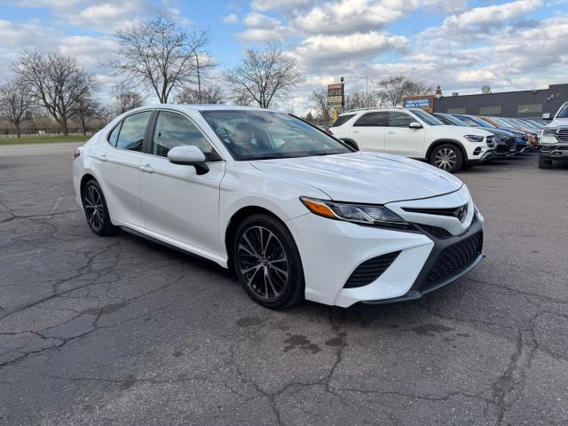 Vehicle image 6 of 21