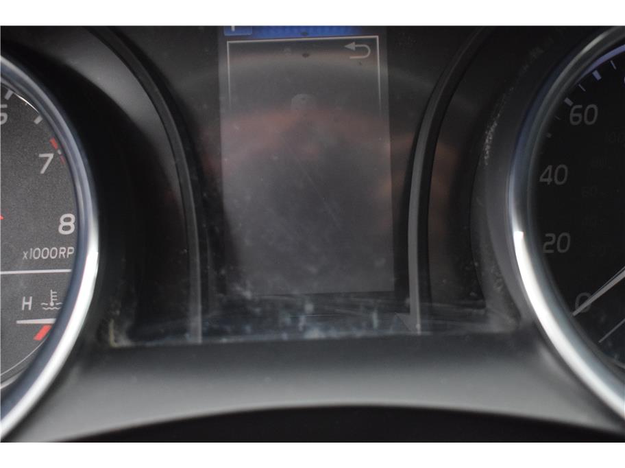 Vehicle image 16 of 30