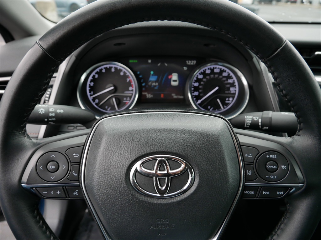Vehicle image 26 of 29